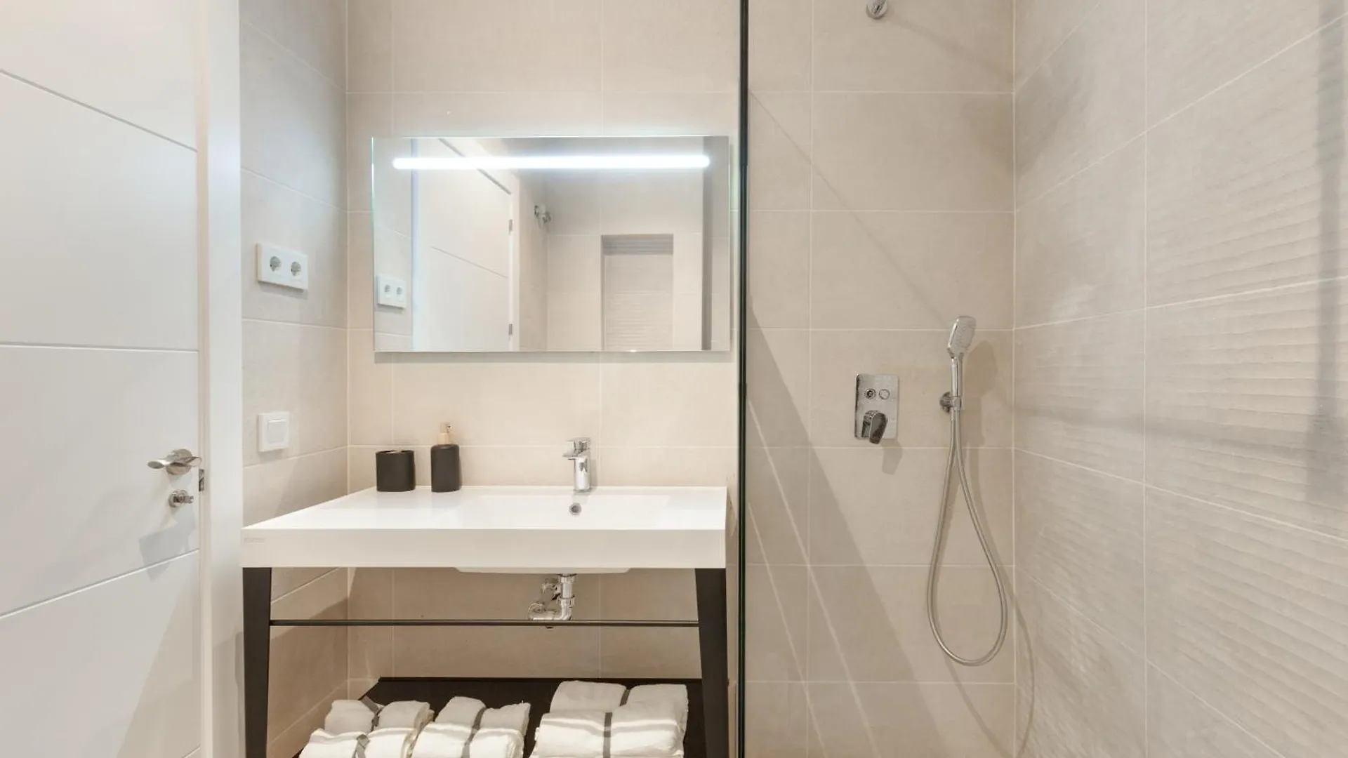 טורמולינוס Begobe Room 0*,  ספרד
